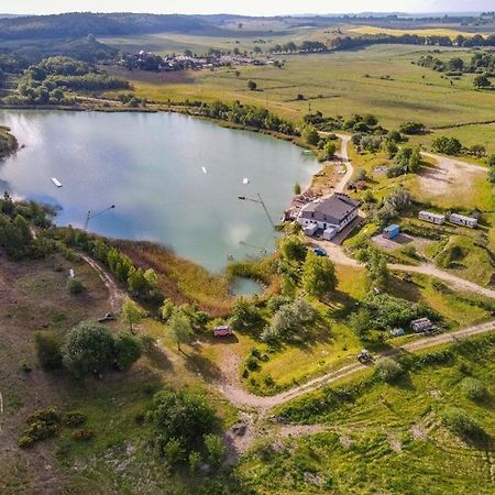 Bungalow, Adler Am See 호텔 지르코우 외부 사진