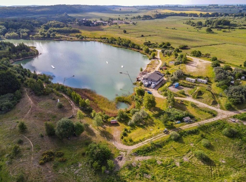 Bungalow, Adler Am See 호텔 지르코우 외부 사진